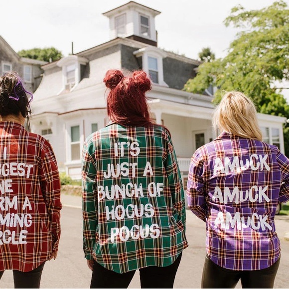 🚨NEW🚨Hocus Pocus Mary Flannel- Cakeworthy XL - Picture 5 of 12